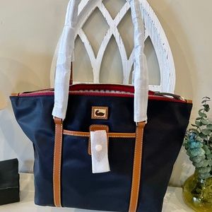 NEW w/ TAGS! DOONEY & BOURKE WAYFARER TOTE!